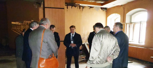 Служители Российского союза ЕХБ внутри здания  Дома Евангелия.